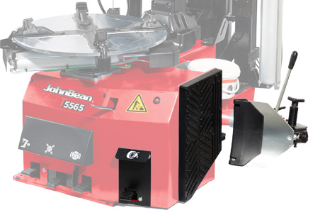 T5565 tyre changer with on floor bead breaker highlighted